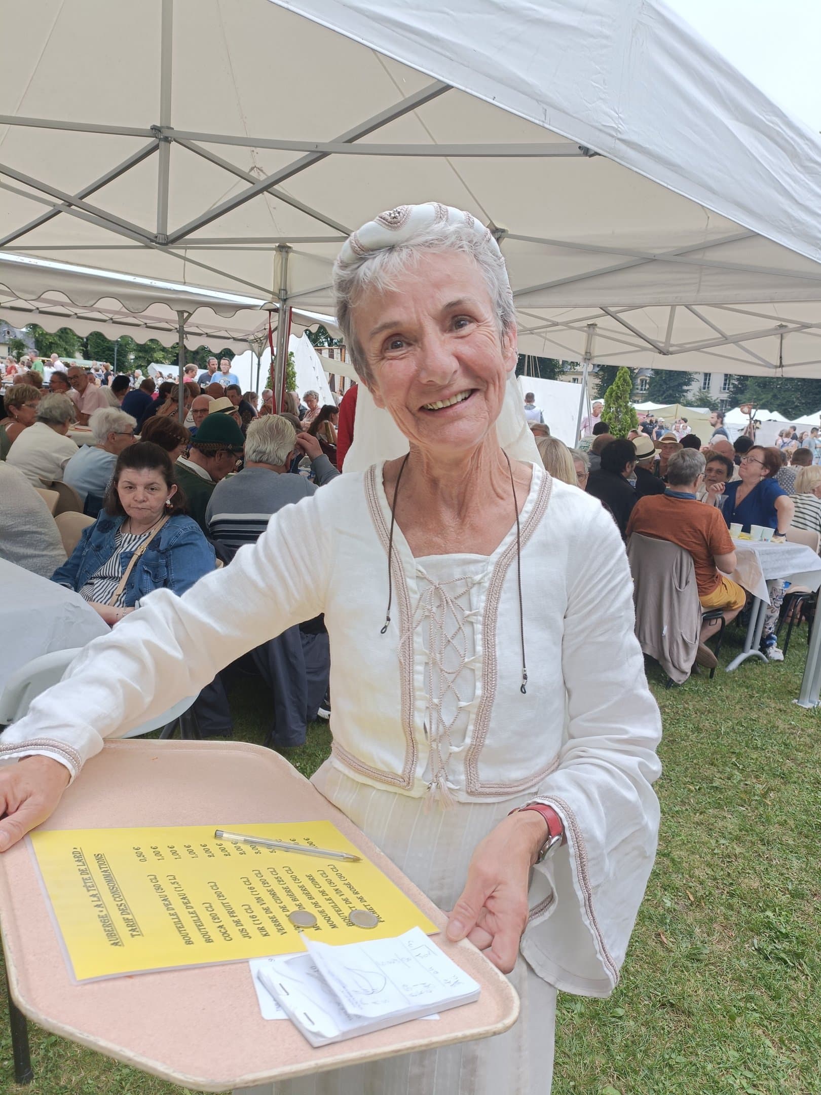 Groupe de jeunes adhérents CPLT en costume