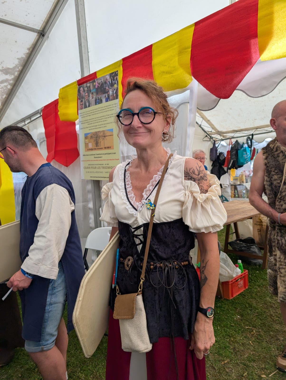 Bénévoles CPLT en pleine action aux médiévales