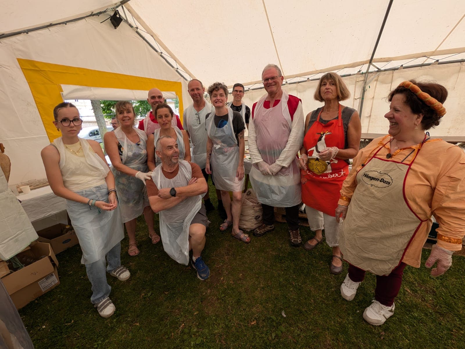 Sourires et bonne humeur fêtes médiévales CPLT